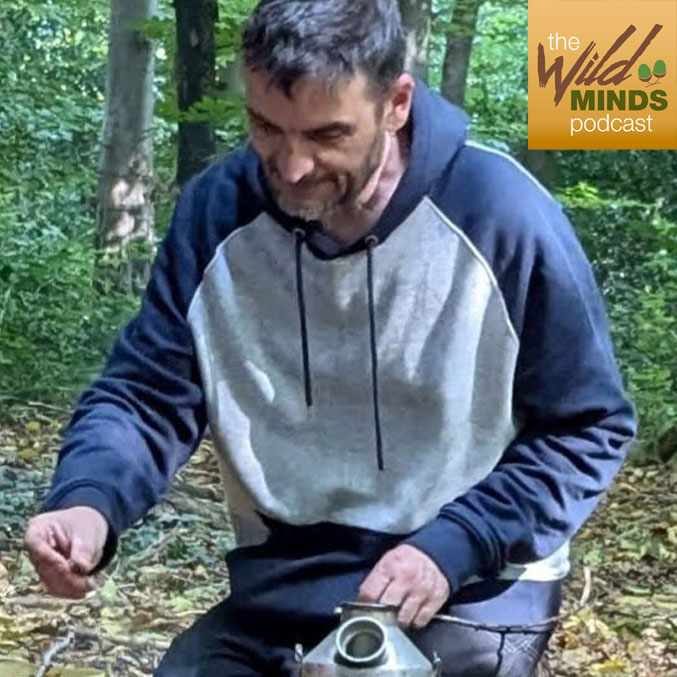 Michael-James Michael James using a Kelly Kettle